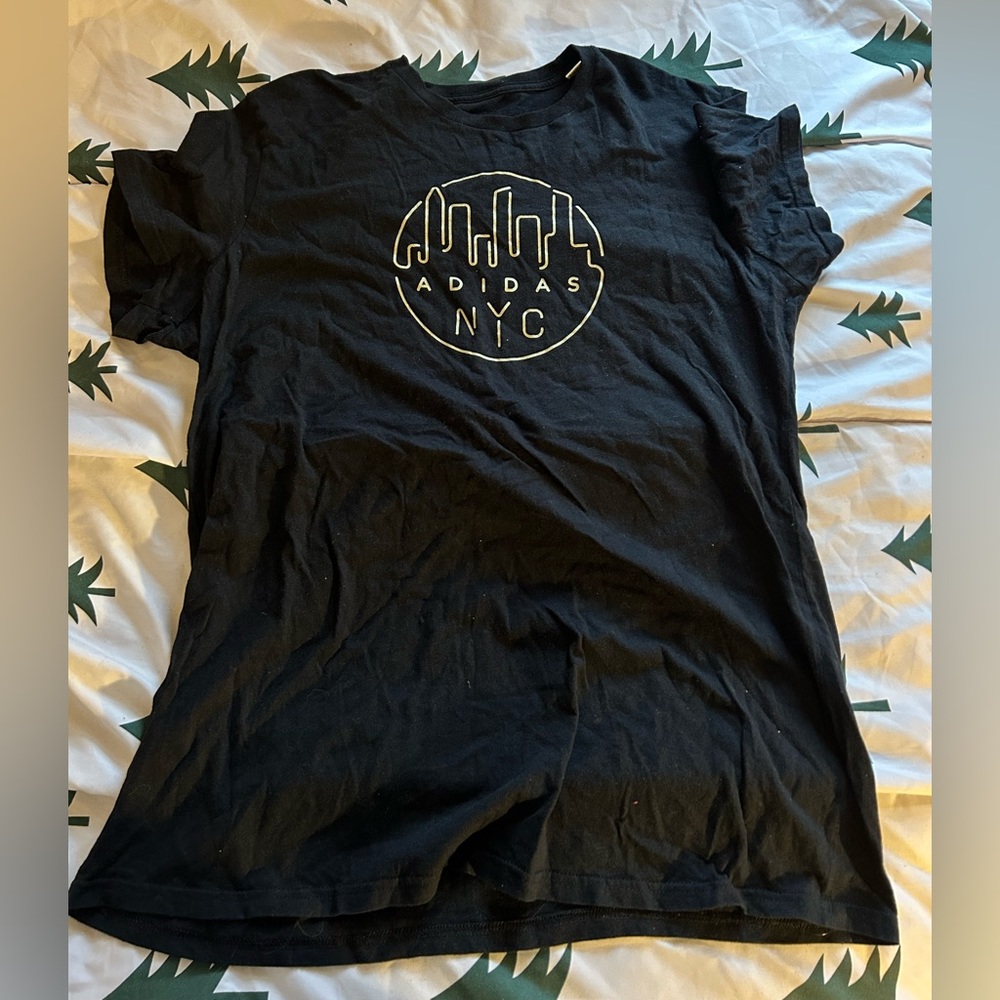 Adidas NYC tee